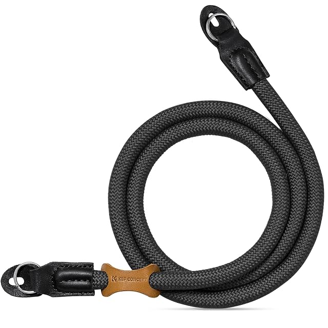 K&F Concept minimalist nylon camera strap with its stainless steel rings