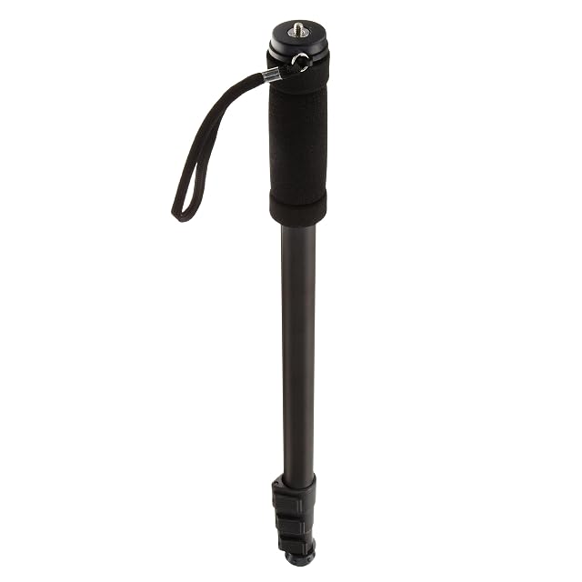 Amazon Basics telescopic monopod in black aluminium with its padded grip and wrist strap