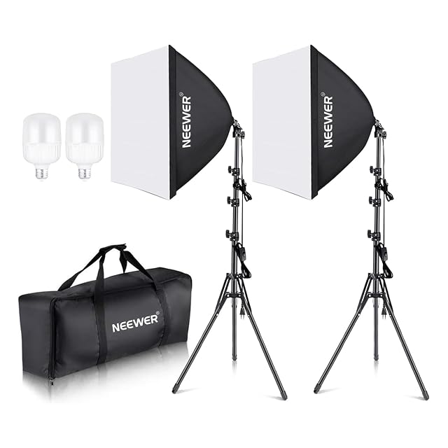 NEEWER softbox kit with two 60 by 60 cm boxes on 210 cm aluminium stands